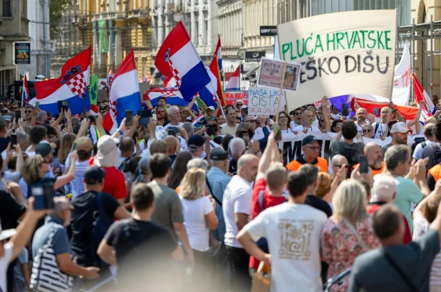 O que levou os croatas às ruas? O protesto em Zagreb e a indignação com o caso de Gospić